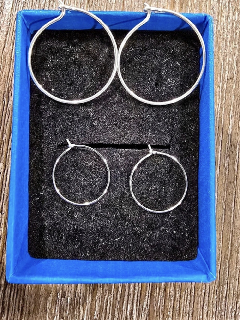 Sterling Silver Hoop Earrings Like New 2 Sizes.